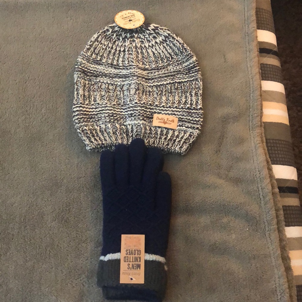 Beanie & Gloves